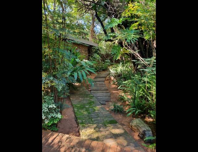 6 BEDROOM HOUSE FOR SALE IN WONDERBOOM